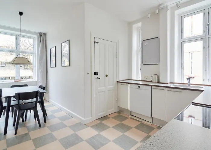 Large & Modern Flats In Family Friendly Neighbourhood * Copenaghen